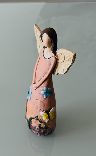 Anjel kvetinový lososový so srdiečkom, 15cm