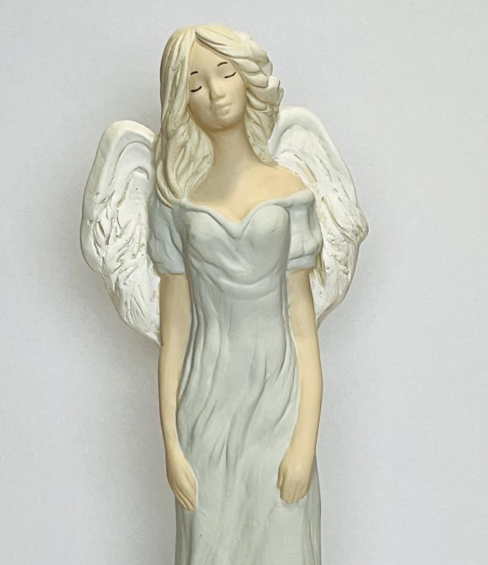 Anjel vo farebných šatách,  31 cm